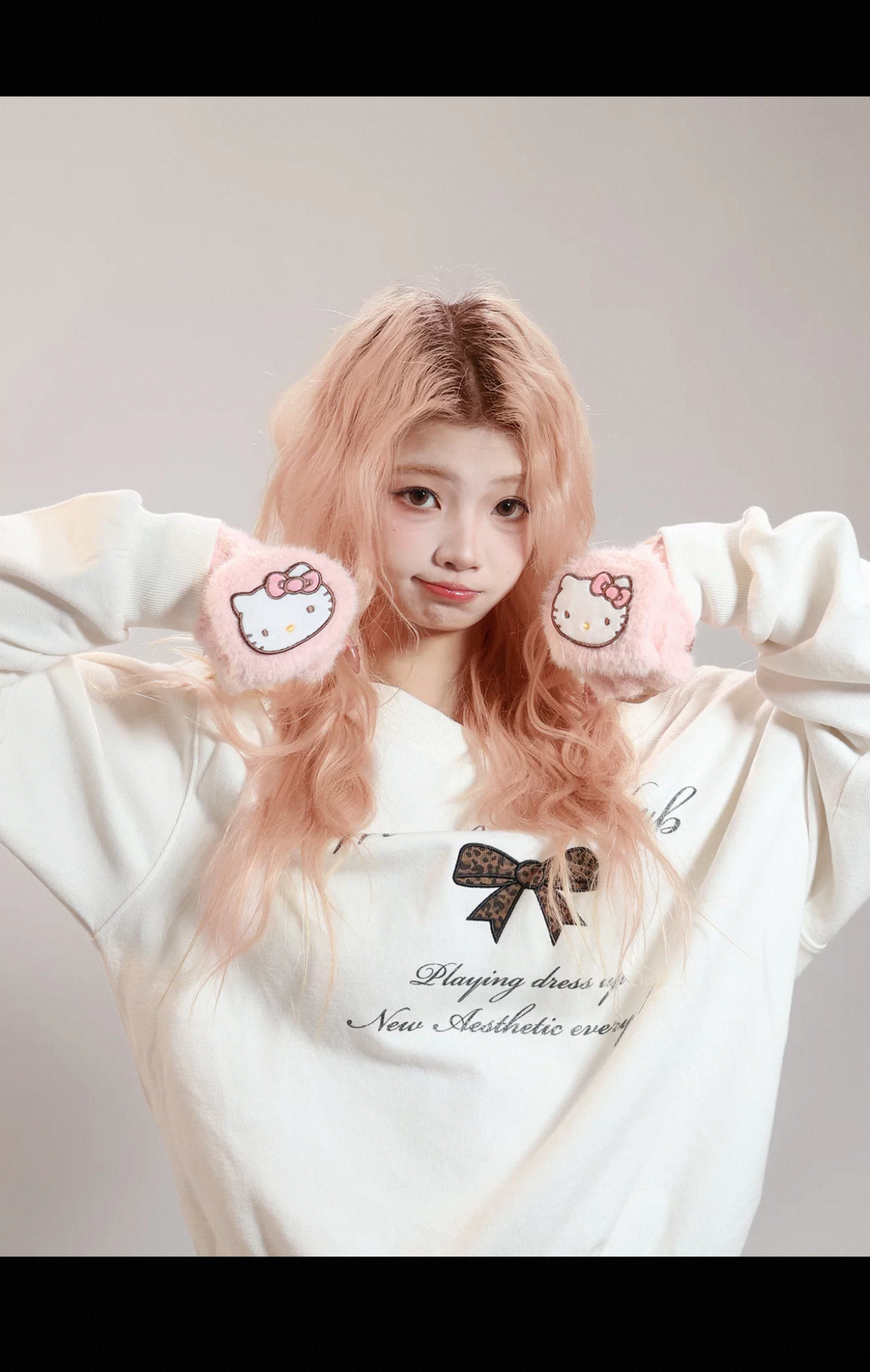 Hello Kitty Gloves